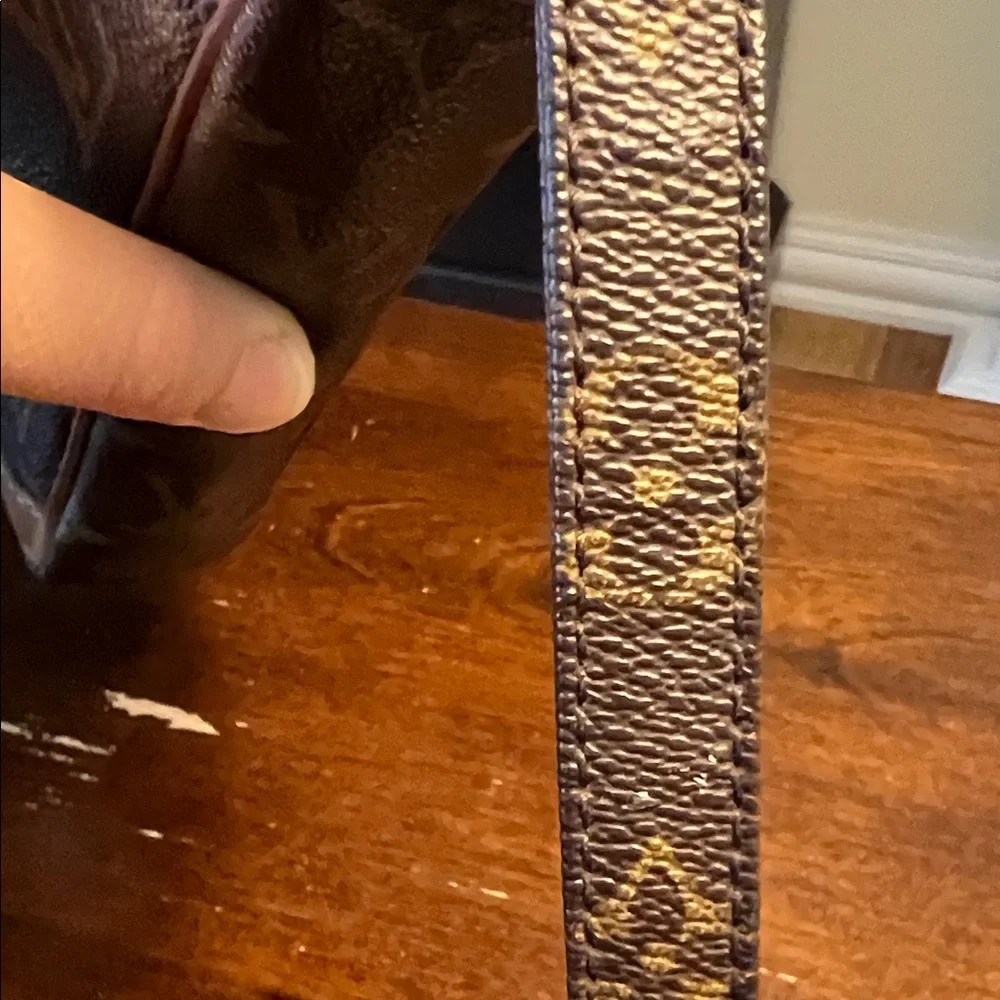 SOLD!!! Authentic Vintage Louis Vuitton Brown and Tan Monogram Clutch/Bag - Picture 16 of 17